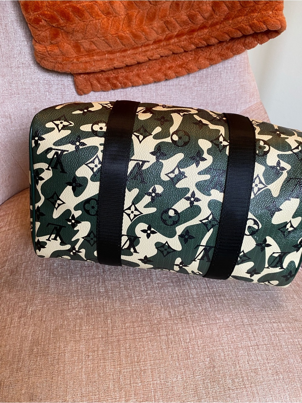 SHOULDER BAG - Picture 8 of 16